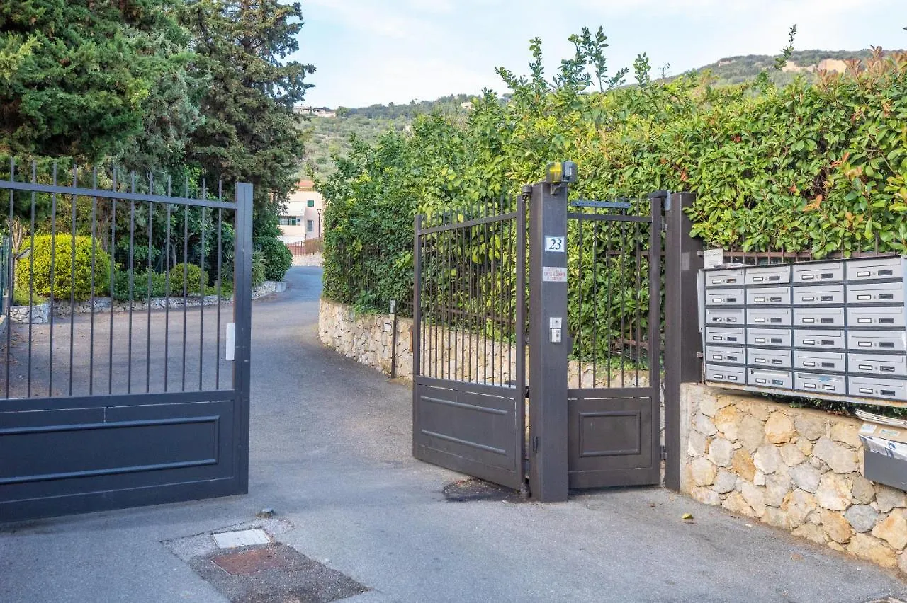 Babyaccommodation Family Garden Borgio Verezzi